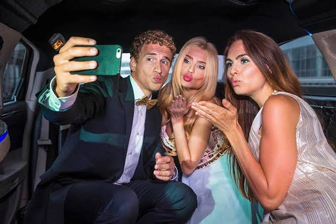 Benefits of Hiring a Prom Limo