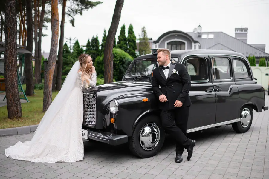 Wedding Transportation Orlando | Book Luxury Rides Today