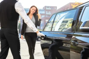 Key Factors to Consider Before Hiring a Chauffeur