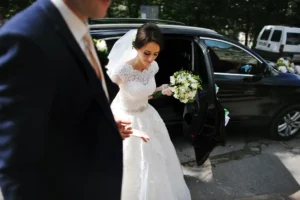 How Much Does It Cost to Hire a Wedding Car?
