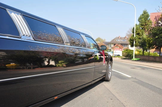 How to Choose the Right Stretch Limousine