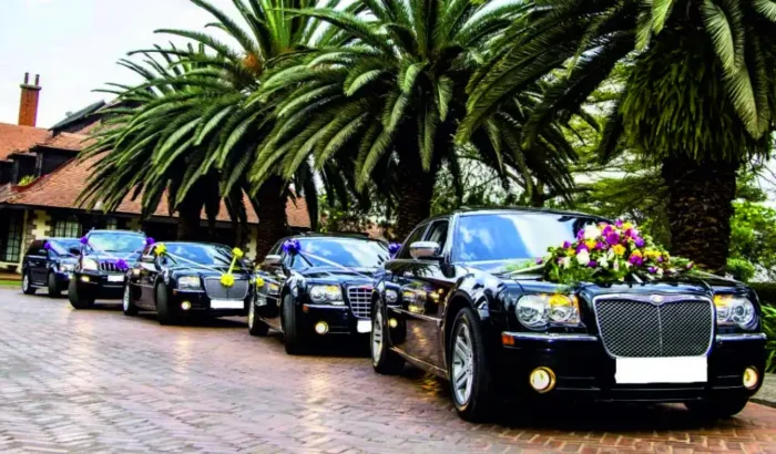 Rental Wedding Cars with Chauffeur / Wedding Cars Chauffeur Hire