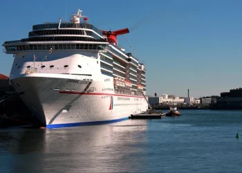Exact Distance Between Tampa Airport from Cruise Port